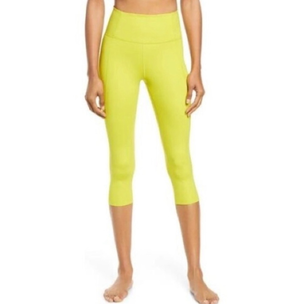 Girlfriend Collective Chartreuse Outdoor Hiking Running Gorpcore Crop Leggings S
